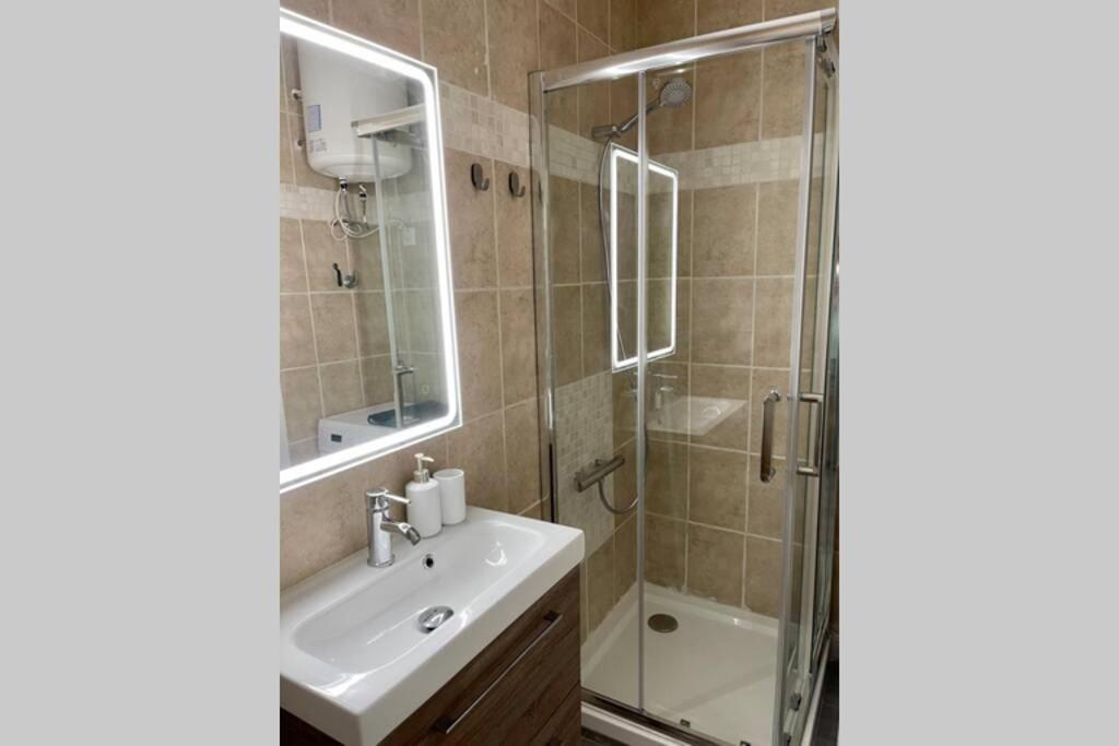 Puerto Banus Richi Suite มาร์เบยา ภายนอก รูปภาพ